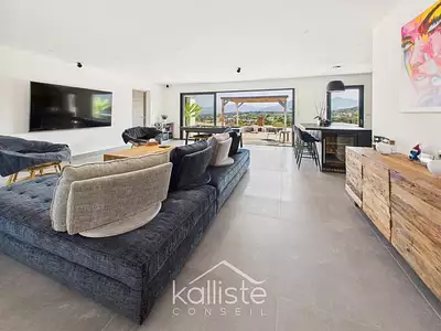 Maison, 166 m²