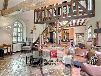 Maison, 220 m²