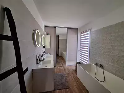 Maison, 200 m²