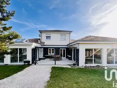 Maison, 260 m²