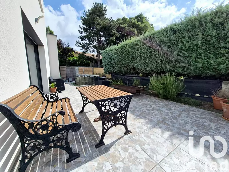 Maison, 99 m²