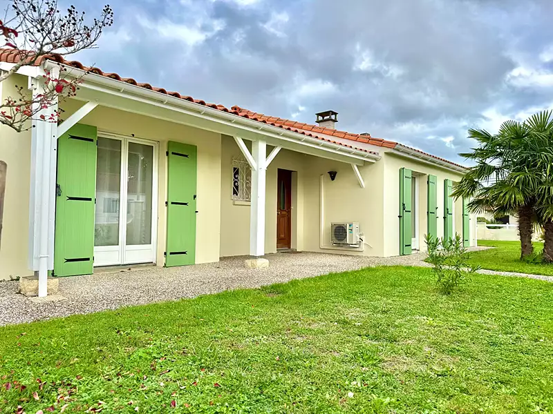 Maison, 99 m²