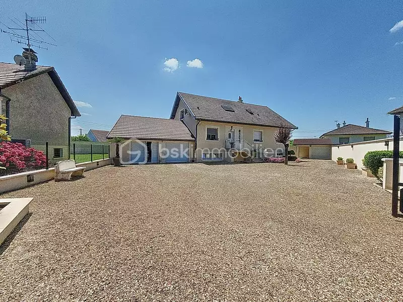 Maison, 208 m²