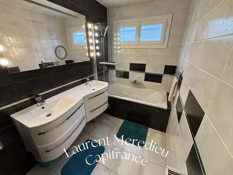 Maison, 150 m²