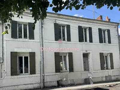 Maison, 230 m²