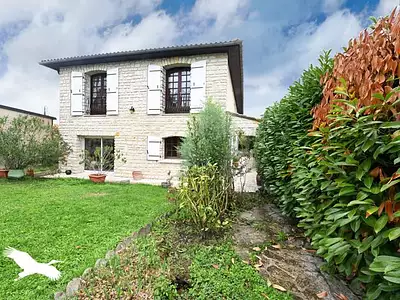 Maison, 230 m²