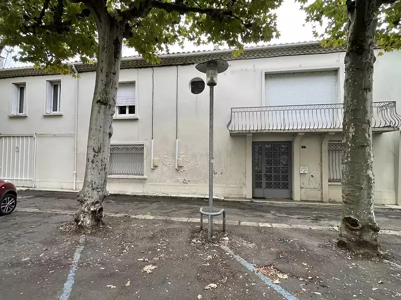 Immeuble, 627 m²