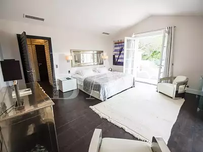 Maison, 650 m²