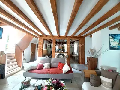 Maison, 225 m²