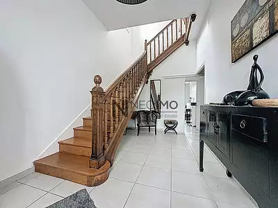 Immeuble, 681,57 m²