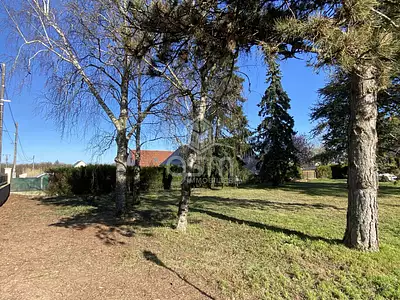 Terrain, 561 m²
