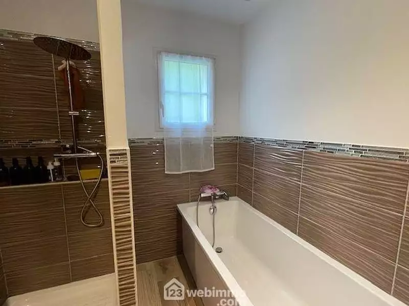 Maison, 160 m²