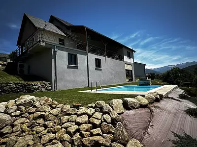 Maison, 235,25 m²