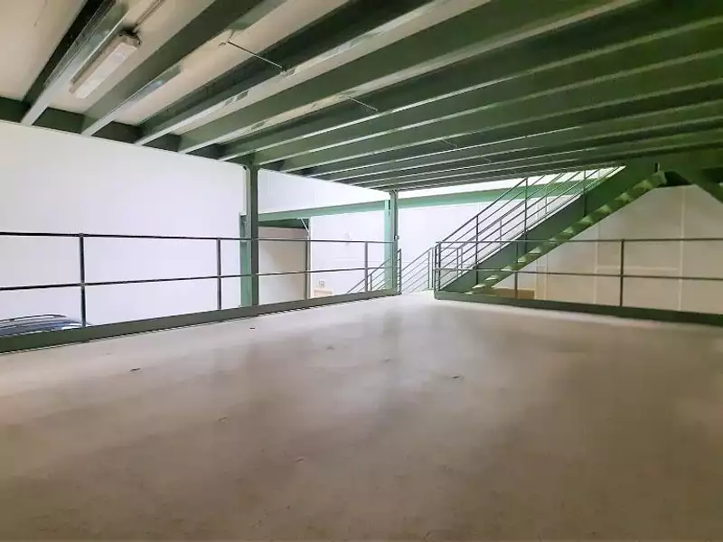 Divers, 255 m²