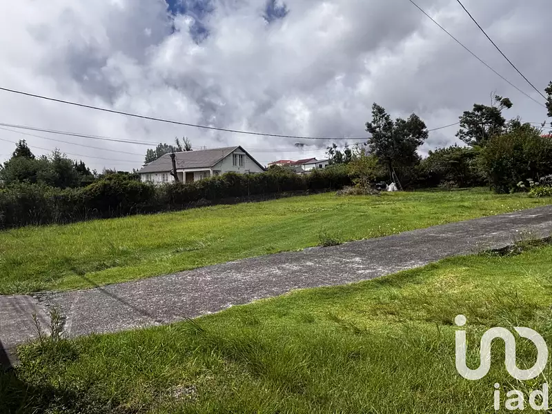 Terrain, 700 m²