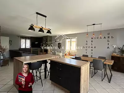 Maison, 115 m²