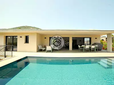 Maison, 155 m²