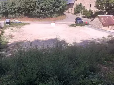 Terrain, 734 m²