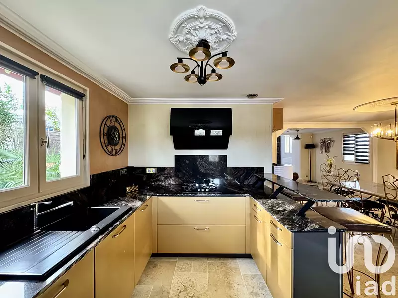 Maison, 175 m²