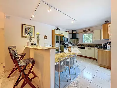 Maison, 168 m²