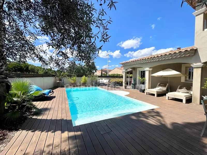 Maison, 168 m²