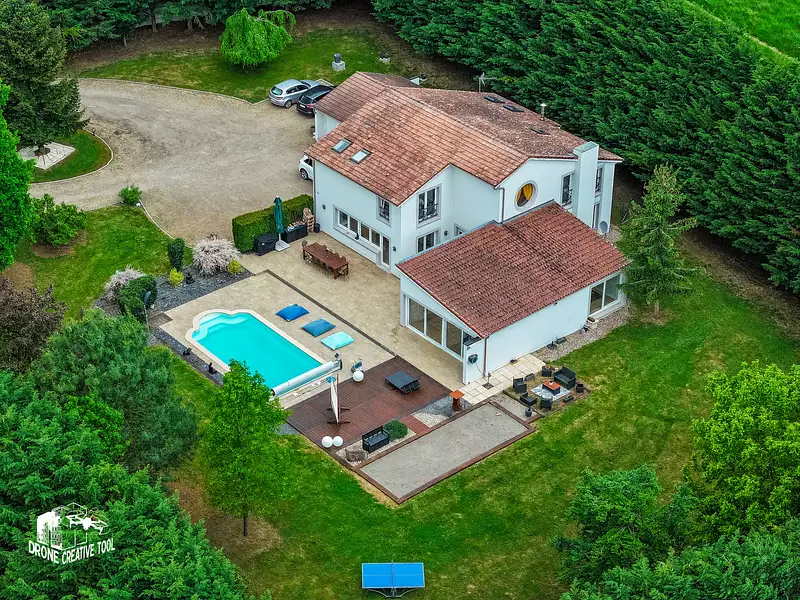Maison, 280 m²