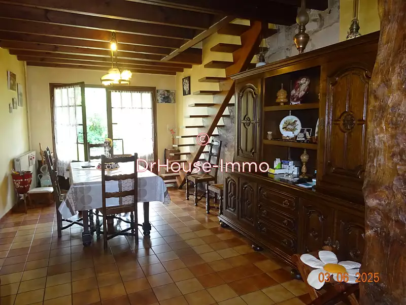 Maison, 210 m²