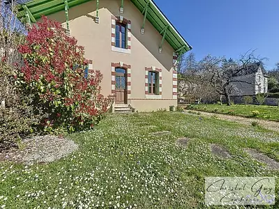 Maison, 260 m²