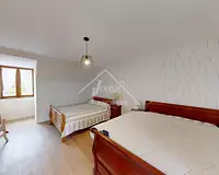 Maison, 176 m²