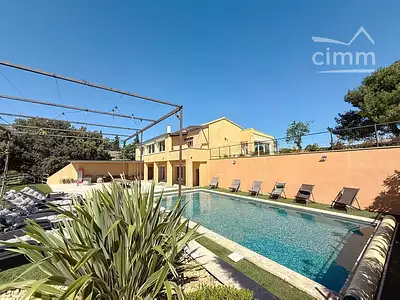 Maison, 280 m²
