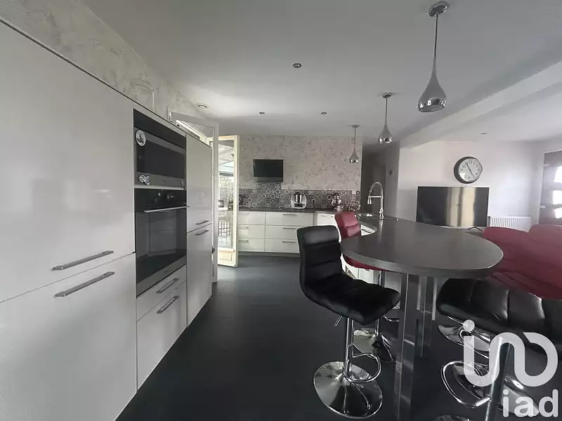 Maison, 195 m²