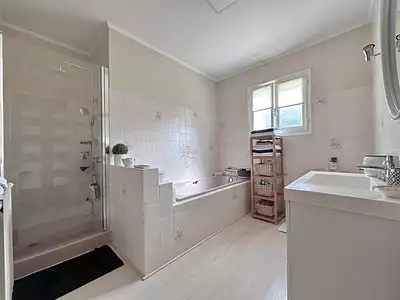 Maison, 221 m²