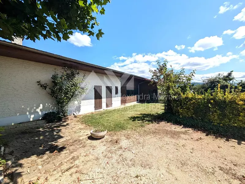 Maison, 230 m²