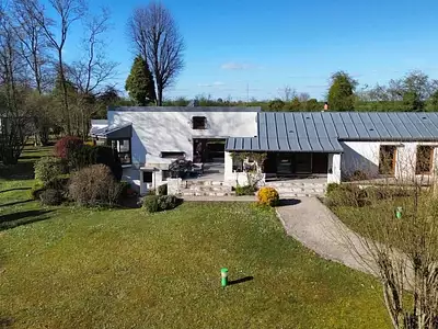 Maison, 240 m²