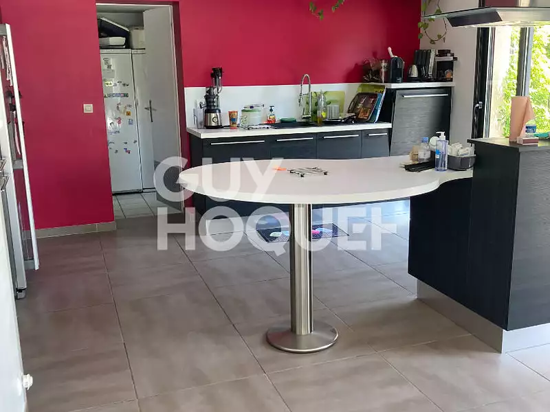 Maison, 195 m²
