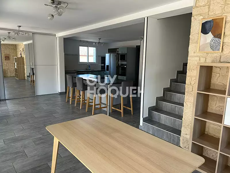 Maison, 156 m²