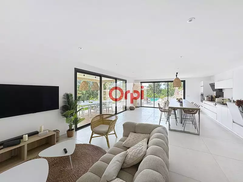 Maison, 163 m²