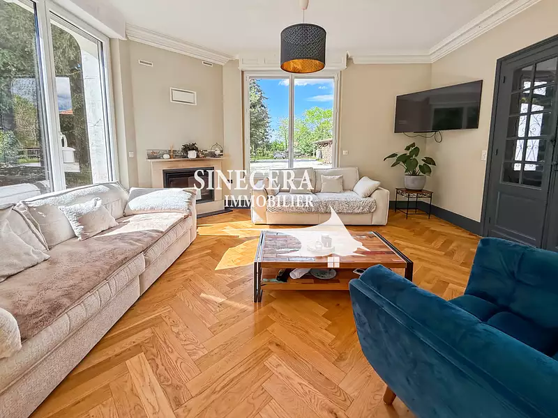 Divers, 360 m²