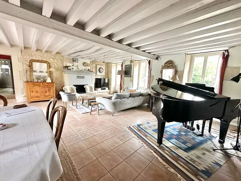 Maison, 225 m²