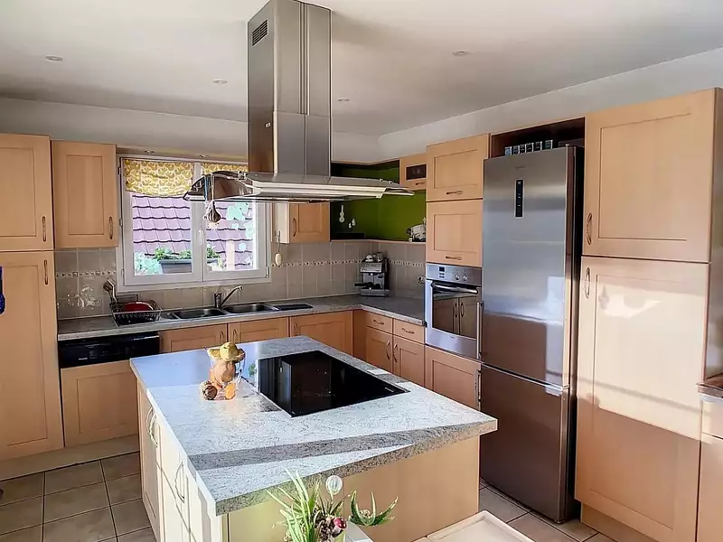 Maison, 210,95 m²