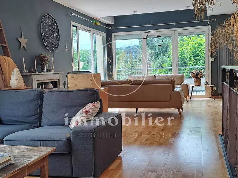Maison, 245 m²