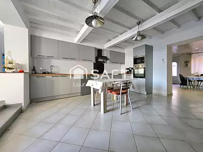 Maison, 93 m²