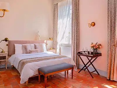 Maison, 825 m²