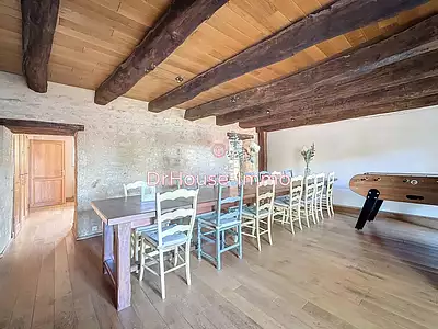 Maison, 240 m²