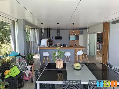 Maison, 250 m²