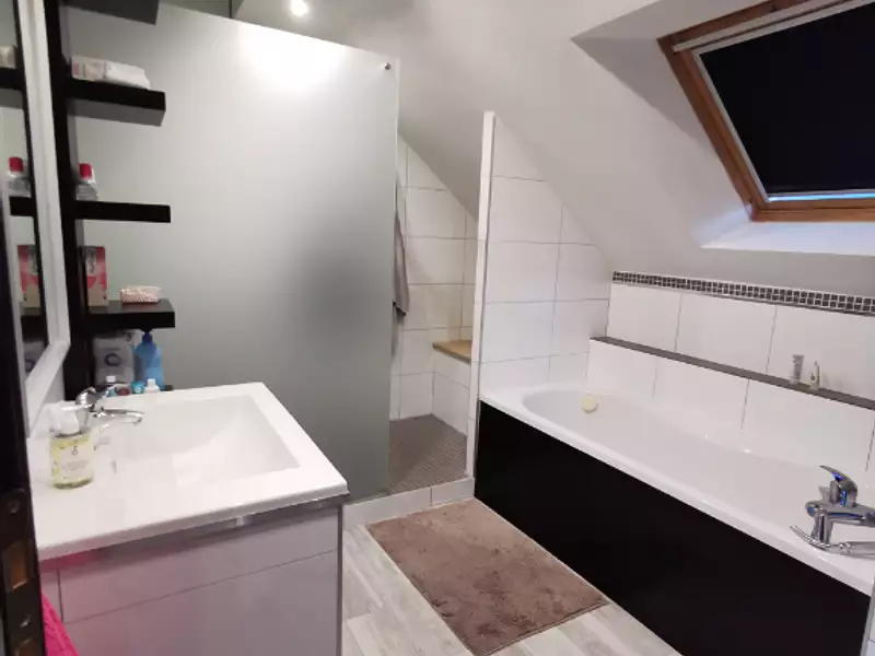 Maison, 144 m²