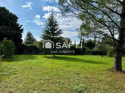 Terrain, 717 m²