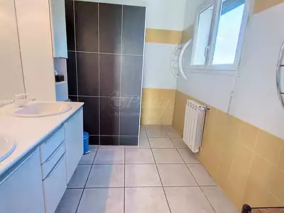 Maison, 257 m²