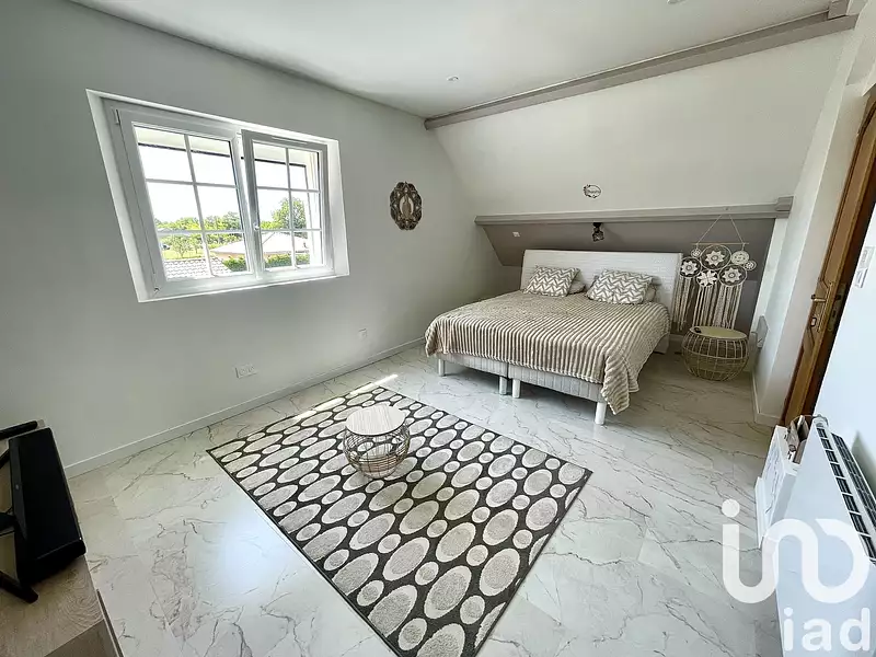 Maison, 232 m²