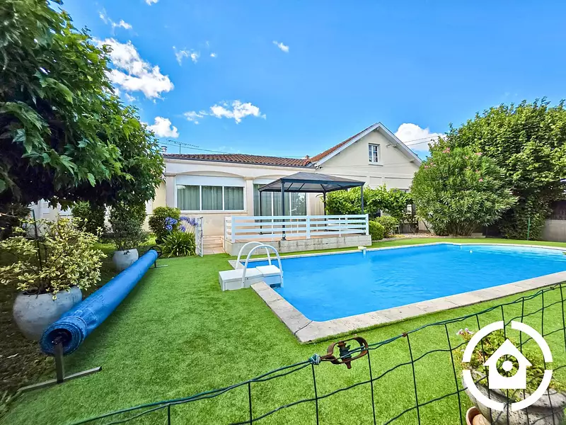 Maison, 160 m²